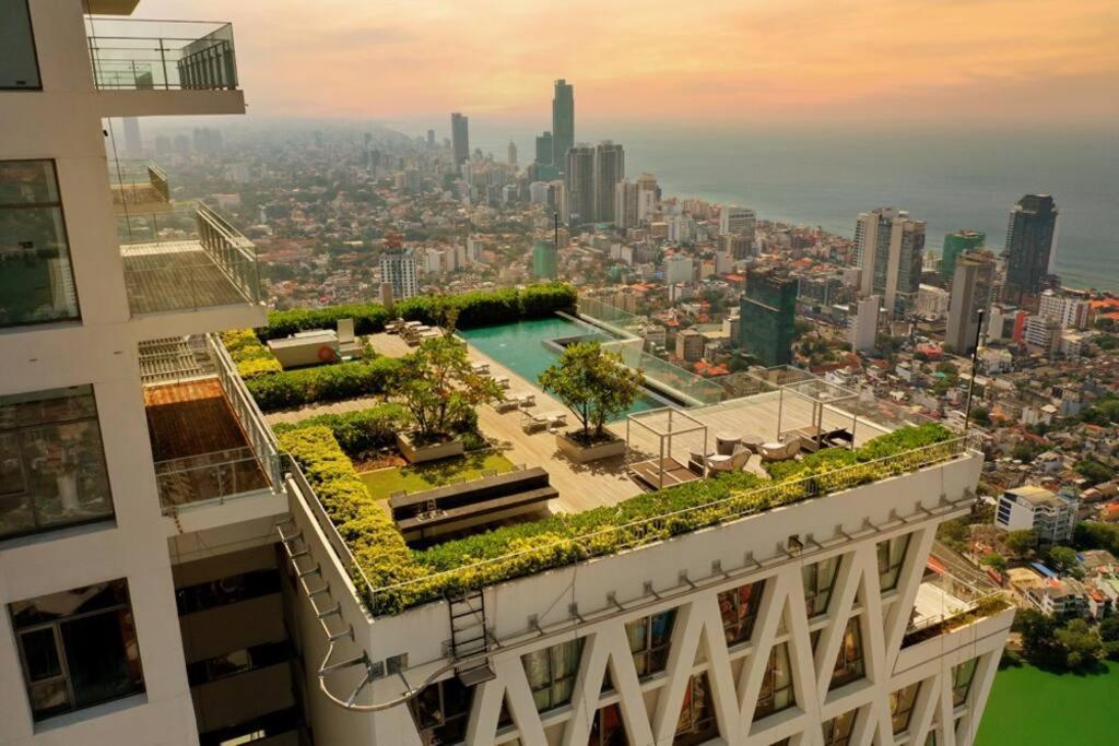 Altair Luxury Colombo By Miracle Apartamento Exterior foto
