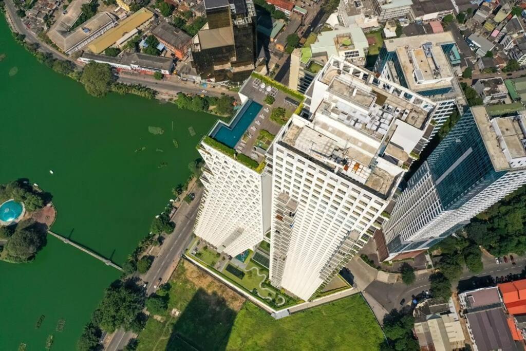 Altair Luxury Colombo By Miracle Apartamento Exterior foto